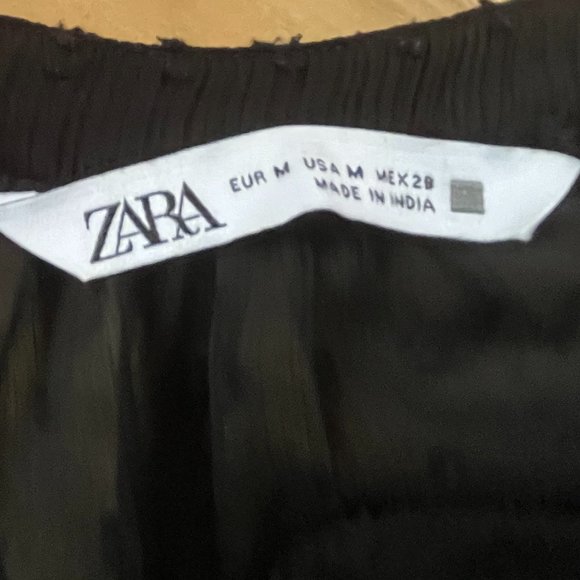 Zara dotted mesh, sheer blouse with detailing size M, EUC! - Picture 3 of 4